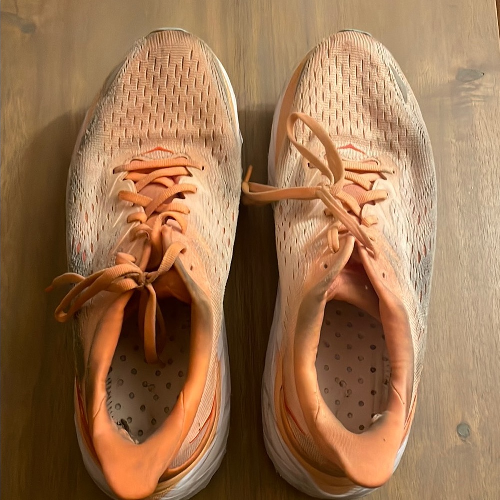 HOKA - poor condition